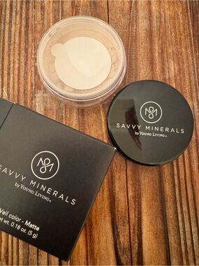 NIB Savvy Minerals Matte Veil by Young Living Retired Item Color is Matte
